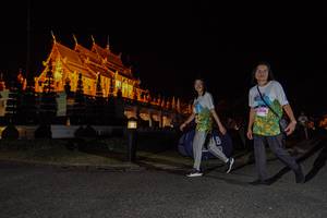 BIB: 316
                            <button type="button" onclick="openModal(22291365)" class="btn btn-primary btn-sm float-right btn-popup" data-toggle="modal" data-target=".modal-high-quality">
                        <i class="fas fa-shopping-cart"></i> Add to Cart
                    </button>
                                            <button type="button" onclick="isThisMe(22291365, true)" class="btn btn-success btn-sm float-right btn-popup btn-isme hidden" data-toggle="tooltip" data-placement="bottom" title="นี่คือรูปของคุณใช่ไหม คลิกที่นี่เพื่อเอาเข้าอัลบั้ม">
                        <i class="fas fa-plus"></i> Add to album
                    </button>
                    <button type="button" onclick="isThisMe(22291365, false)" class="btn btn-warning btn-sm float-right btn-popup btn-isnotme hidden">
                        <i class="fas fa-ban"></i> Remove from album
                    </button>